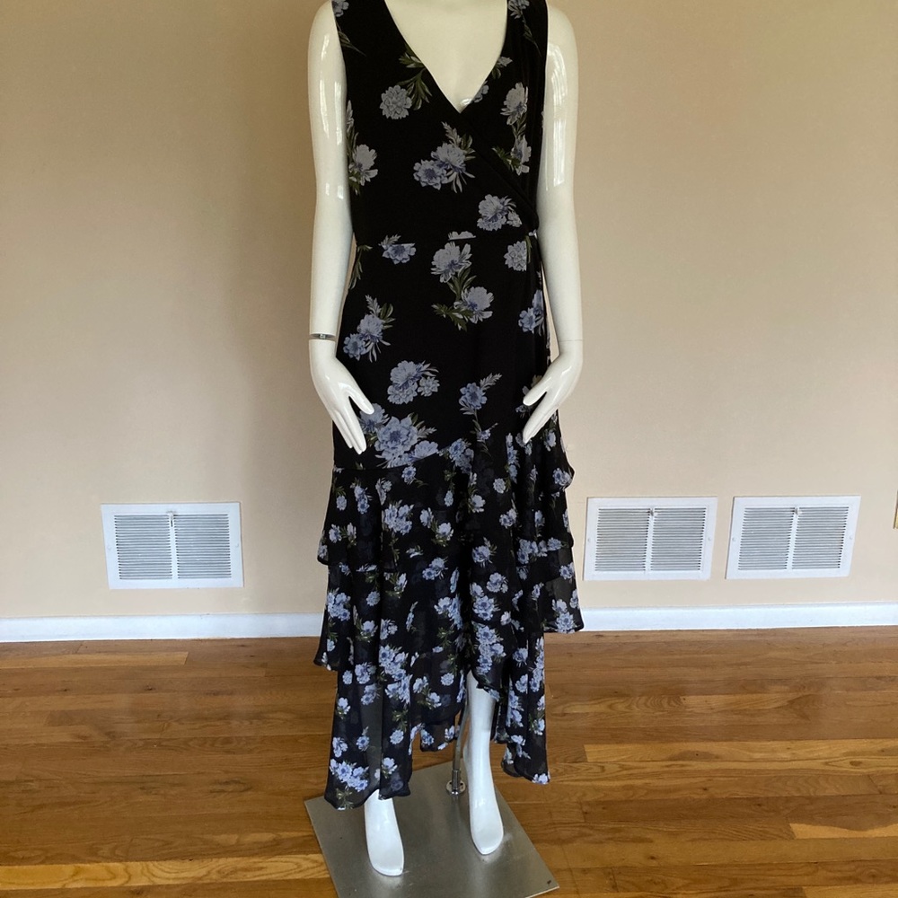 Assymetrical long flowery summer dress